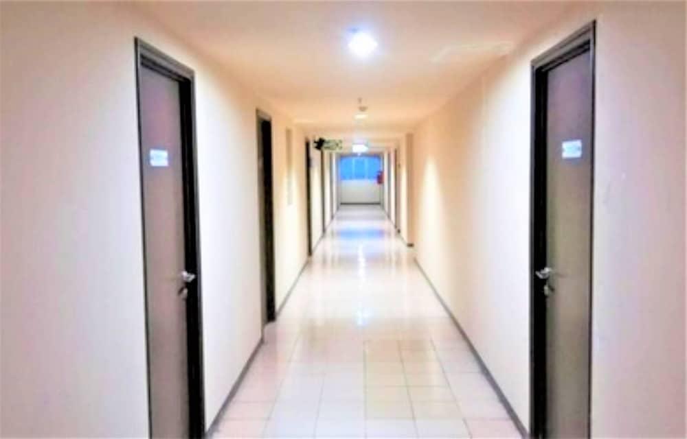The Suites @ Metro Apartment Бандунг Екстериор снимка