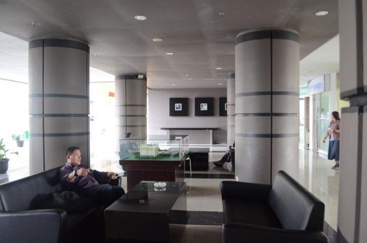 The Suites @ Metro Apartment Бандунг Екстериор снимка